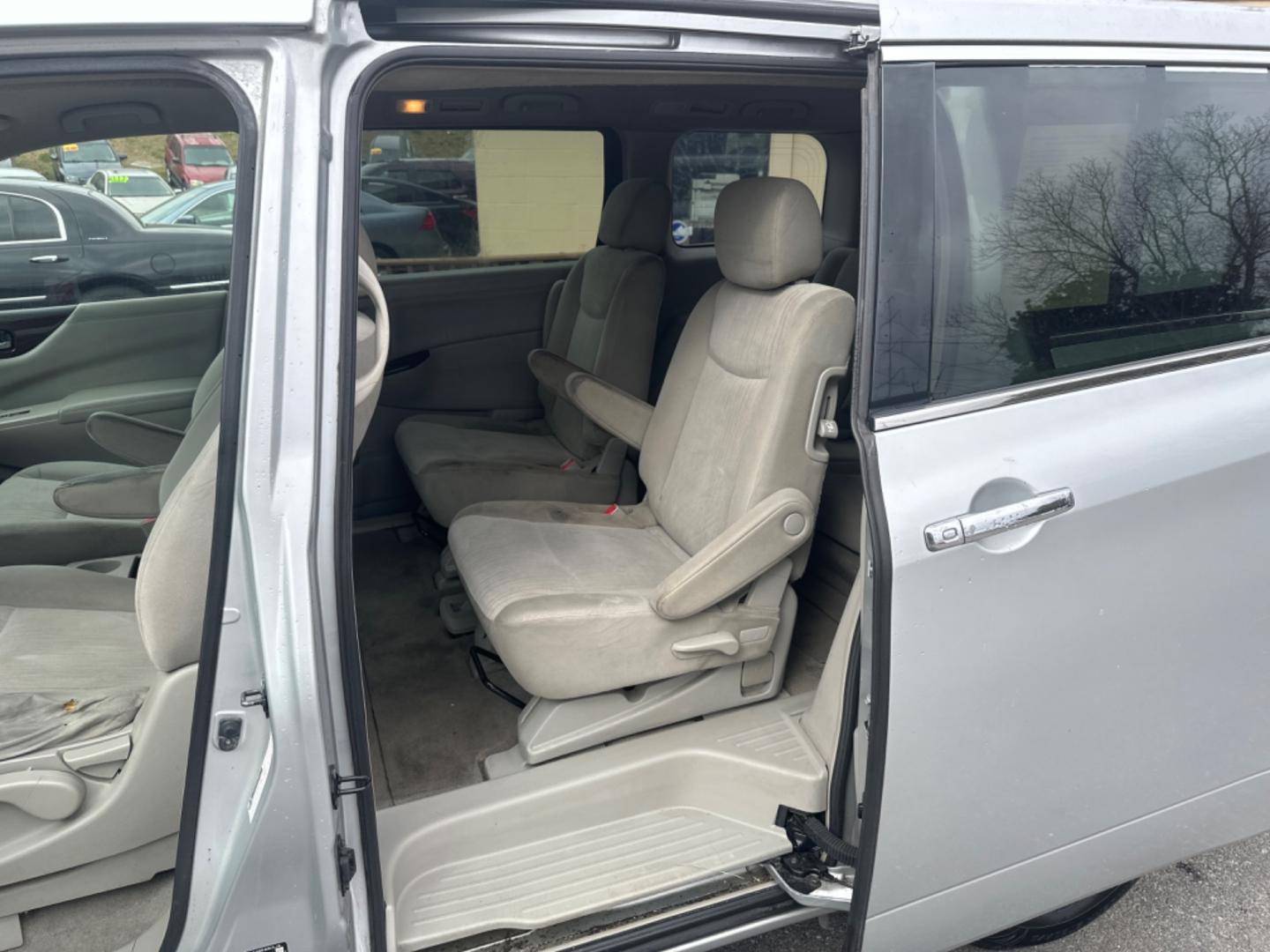 2012 Silver Nissan Quest 3.5 S (JN8AE2KP9C9) with an 3.5L V6 DOHC 24V engine, Continuously Variable Transmission transmission, located at 5700 Curlew Drive, Norfolk, VA, 23502, (757) 455-6330, 36.841885, -76.209412 - Photo#7